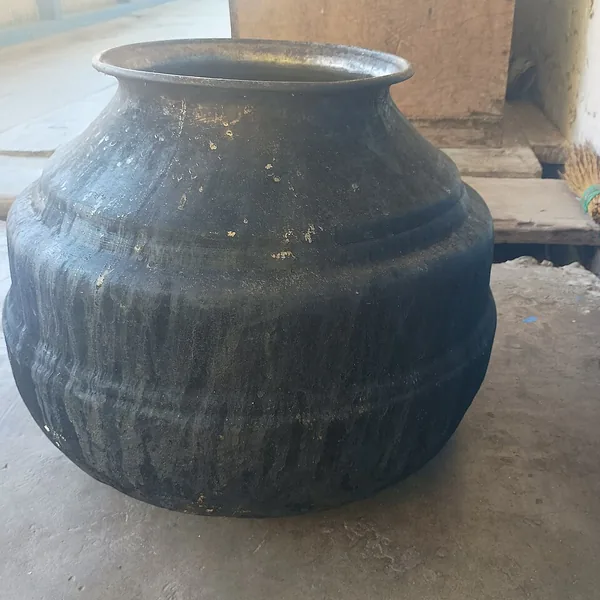 Aluminium pot