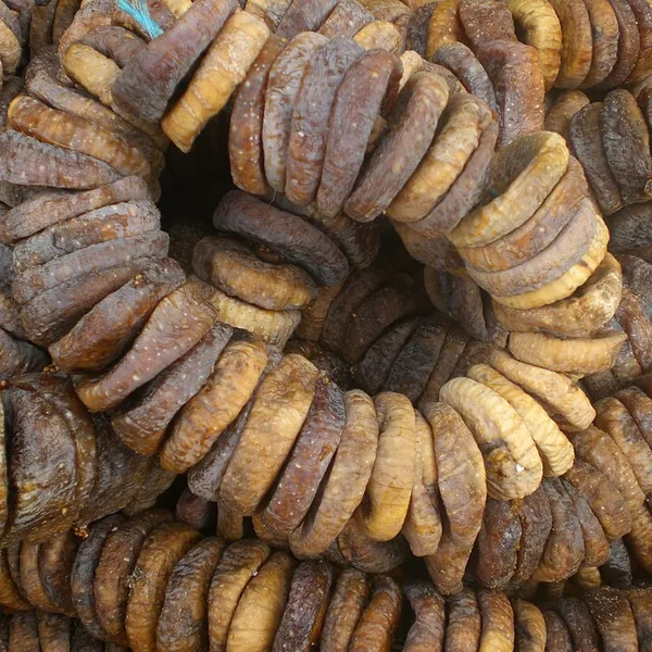 Dried figs