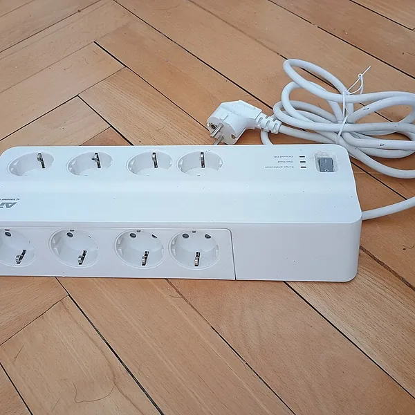 Power strip, 4 sockets