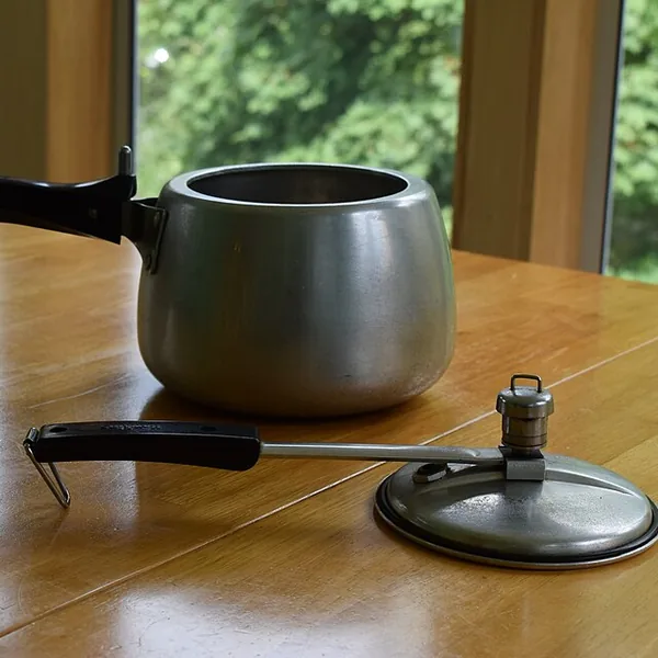 Pressure cooker, 7 L